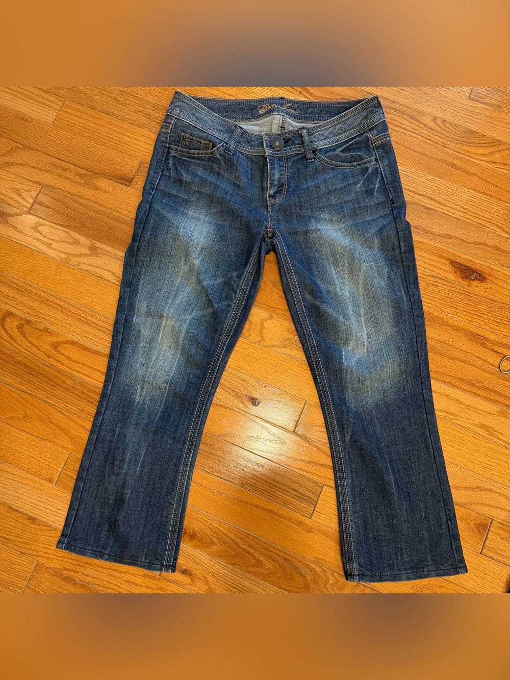 Guess Women’s Capri Jeans